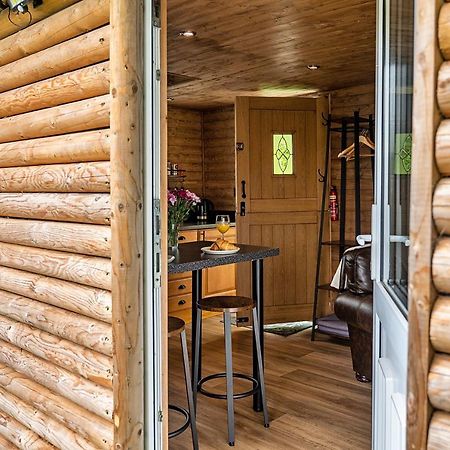 Finest Retreats - Trevoya Cabin Launceston Exterior foto